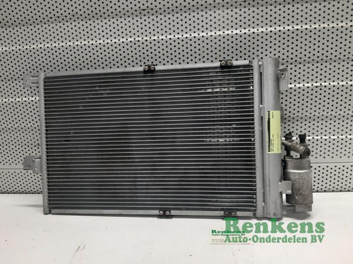 Gebruikte Airco Condensor Opel Astra G Caravan (F35) 1.6 16V Prijs € 40,00 Margeregeling aangeboden door Renkens Auto-Onderdelen B.V.