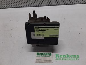 Gebruikte ABS Pomp Ssang Yong Rexton 2.7 Xdi RX/RJ 270 16V Prijs € 60,00 Margeregeling aangeboden door Renkens Auto-Onderdelen B.V.