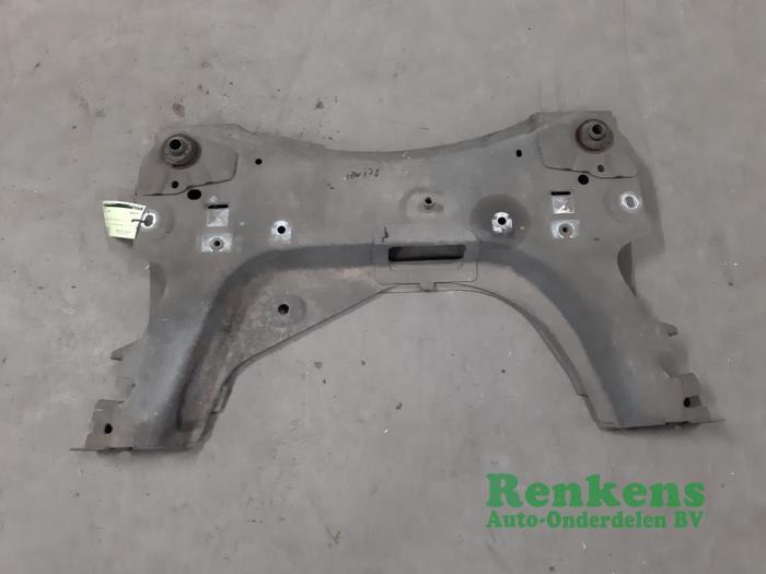 Gebruikte Subframe Renault Clio III (BR/CR) 1.5 dCi 70 Prijs € 60,00 Margeregeling aangeboden door Renkens Auto-Onderdelen B.V.