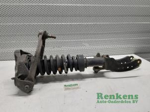 Gebruikte Mac Phersonpoot rechts-voor Volkswagen Touareg (7LA/7L6) 3.0 TDI V6 24V Prijs € 65,00 Margeregeling aangeboden door Renkens Auto-Onderdelen B.V.