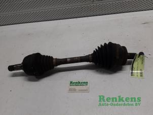 Gebruikte Cardanas links-voor (VWA) Volvo V70 (SW) 2.4 T 20V Prijs € 60,00 Margeregeling aangeboden door Renkens Auto-Onderdelen B.V.