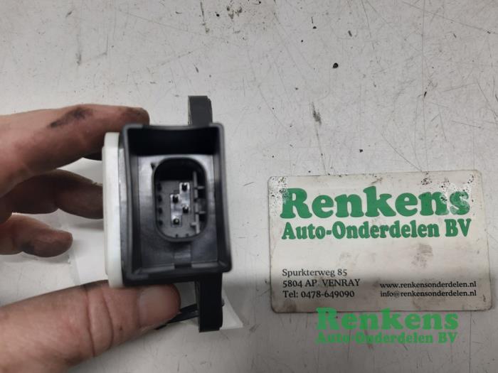 Esp computer van een Mercedes-Benz A (W169) 1.7 A-180 2010