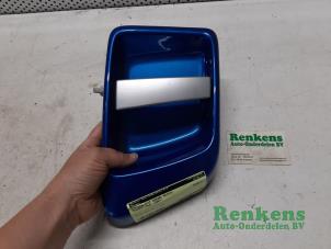Gebruikte Portiergreep 2Deurs rechts Peugeot 1007 (KM) 1.4 HDI Prijs € 50,00 Margeregeling aangeboden door Renkens Auto-Onderdelen B.V.