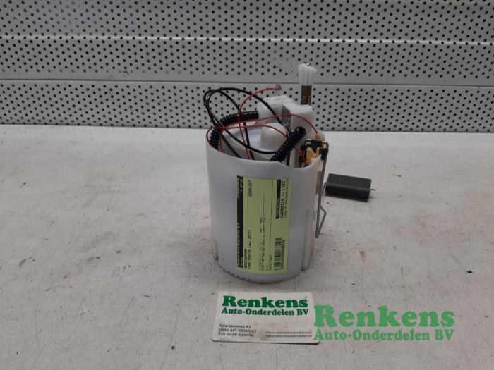 Gebruikte Benzinepomp Ford Fiesta 7 1.1 Ti-VCT 12V 85 Prijs € 35,00 Margeregeling aangeboden door Renkens Auto-Onderdelen B.V.