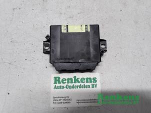 Gebruikte PDC Module Renault Scénic II (JM) 2.0 16V Prijs € 30,00 Margeregeling aangeboden door Renkens Auto-Onderdelen B.V.