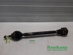 Gebruikte Homokineetas rechts-voor Seat Leon (1P1) 2.0 TDI 16V FR Prijs € 50,00 Margeregeling aangeboden door Renkens Auto-Onderdelen B.V.