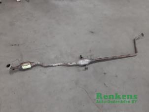 Gebruikte Voorpijp + katalysator Peugeot 108 1.0 12V VVT-i Prijs € 80,00 Margeregeling aangeboden door Renkens Auto-Onderdelen B.V.