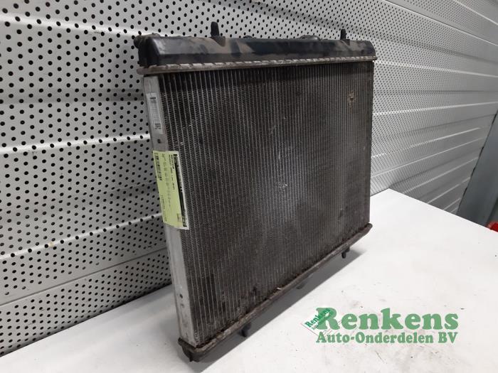 Radiateur van een Peugeot 3008 I (0U/HU) 2.0 HDiF 16V 2010
