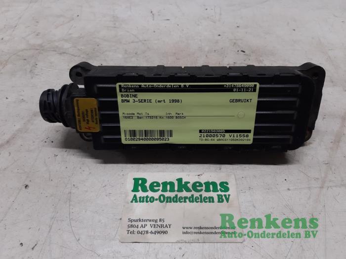 Gebruikte Bobine BMW 3 serie Compact (E36/5) 316i Prijs € 25,00 Margeregeling aangeboden door Renkens Auto-Onderdelen B.V.
