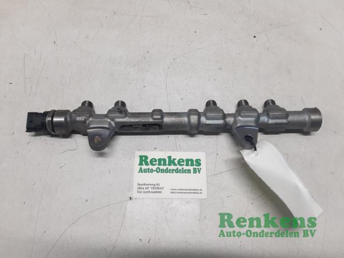 Gebruikte Verstuiver brug Peugeot Bipper (AA) 1.3 HDI Prijs € 45,00 Margeregeling aangeboden door Renkens Auto-Onderdelen B.V.