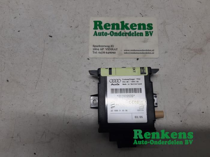 Gebruikte Module (diversen) Audi A4 Avant (B7) 2.5 TDI V6 24V Prijs € 25,00 Margeregeling aangeboden door Renkens Auto-Onderdelen B.V.