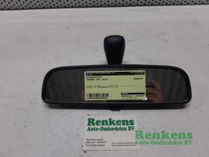 Gebruikte Binnenspiegel Hyundai i20 1.4i 16V Prijs € 25,00 Margeregeling aangeboden door Renkens Auto-Onderdelen B.V.