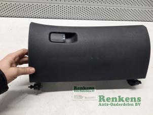 Gebruikte Dashboardkastje Skoda Fabia II (5J) 1.4 TDI 80 Prijs € 30,00 Margeregeling aangeboden door Renkens Auto-Onderdelen B.V.