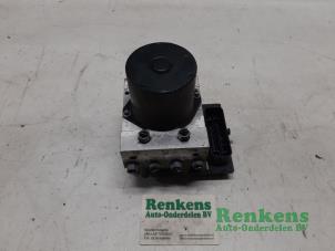 Gebruikte ABS Pomp Skoda Fabia II (5J) 1.4 TDI 80 Prijs € 50,00 Margeregeling aangeboden door Renkens Auto-Onderdelen B.V.