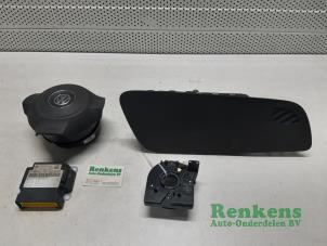 Gebruikte Airbag Set + Module Volkswagen Polo V (6R) 1.2 TDI 12V BlueMotion Prijs € 175,00 Margeregeling aangeboden door Renkens Auto-Onderdelen B.V.