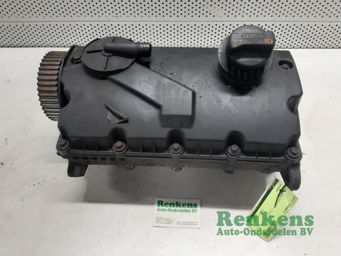 Gebruikte Cilinderkop Volkswagen Caddy III (2KA,2KH,2CA,2CH) 2.0 SDI Prijs op aanvraag aangeboden door Renkens Auto-Onderdelen B.V.