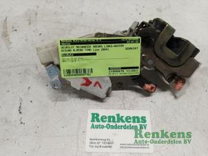 Gebruikte Deurslot Mechaniek 4Deurs links-achter Nissan Almera Tino (V10M) 1.8 16V Prijs € 35,00 Margeregeling aangeboden door Renkens Auto-Onderdelen B.V.