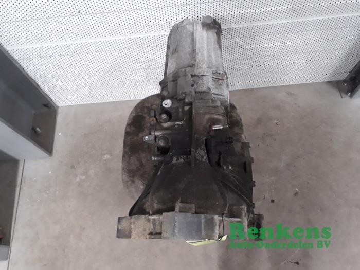 Gebruikte Versnellingsbak Audi A4 Avant (B7) 2.0 TDI 16V Prijs € 325,00 Margeregeling aangeboden door Renkens Auto-Onderdelen B.V.