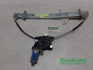Gebruikte Ruitmechaniek 4Deurs rechts-voor Hyundai i10 (B5) 1.0 12V Prijs € 40,00 Margeregeling aangeboden door Renkens Auto-Onderdelen B.V.