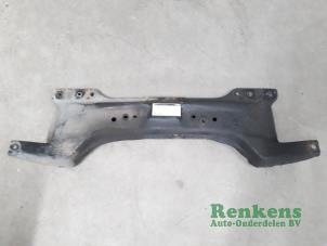 Gebruikte Subframe Fiat Doblo Cargo (223) 1.4 Prijs € 70,00 Margeregeling aangeboden door Renkens Auto-Onderdelen B.V.