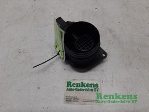 Gebruikte Luchtmassameter Volkswagen Transporter/Caravelle T5 1.9 TDi Prijs € 30,00 Margeregeling aangeboden door Renkens Auto-Onderdelen B.V.