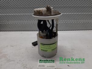 Gebruikte Benzinepomp Alfa Romeo MiTo (955) 1.4 TB 16V Prijs € 50,00 Margeregeling aangeboden door Renkens Auto-Onderdelen B.V.