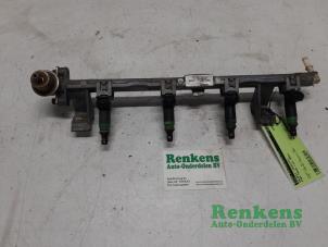 Gebruikte Common rail (Injectie) Ford Focus 1 1.6 16V Prijs € 45,00 Margeregeling aangeboden door Renkens Auto-Onderdelen B.V.