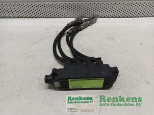 Gebruikte Bobine BMW 3 serie (E46/4) 318i Prijs € 30,00 Margeregeling aangeboden door Renkens Auto-Onderdelen B.V.