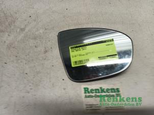 Gebruikte Spiegelglas rechts Opel Meriva 1.3 CDTI 16V Prijs € 15,00 Margeregeling aangeboden door Renkens Auto-Onderdelen B.V.