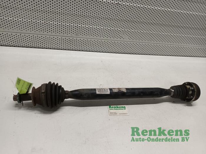 Aandrijfas rechts-voor van een Seat Ibiza ST (6J8) 1.4 16V 2010