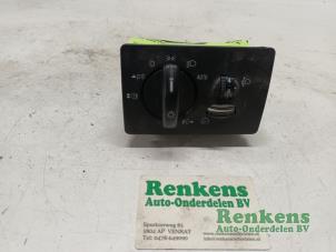 Gebruikte Licht Schakelaar Ford Kuga I 2.0 TDCi 16V 140 Prijs € 30,00 Margeregeling aangeboden door Renkens Auto-Onderdelen B.V.
