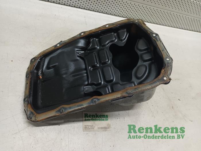 Gebruikte Carterpan Toyota Yaris (P1) 1.0 16V VVT-i Prijs € 50,00 Margeregeling aangeboden door Renkens Auto-Onderdelen B.V.