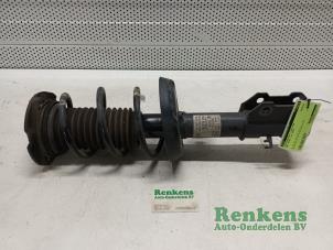 Gebruikte Mac Phersonpoot links-voor Opel Astra K Sports Tourer 1.0 Turbo 12V Prijs € 60,00 Margeregeling aangeboden door Renkens Auto-Onderdelen B.V.