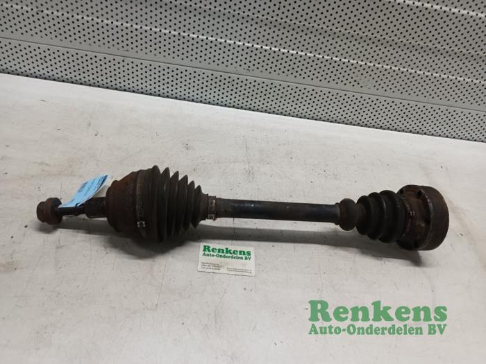 Gebruikte Steekas links-voor Volkswagen Transporter/Caravelle T4 2.5 TDI Prijs € 50,00 Margeregeling aangeboden door Renkens Auto-Onderdelen B.V.