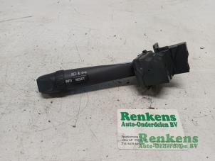 Gebruikte Richtingaanwijzer Schakelaar Volvo S80 (TR/TS) 2.9 T6 24V Prijs € 30,00 Margeregeling aangeboden door Renkens Auto-Onderdelen B.V.
