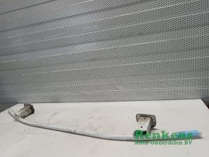 Gebruikte Bumperframe achter Opel Agila (B) 1.0 12V Prijs € 30,00 Margeregeling aangeboden door Renkens Auto-Onderdelen B.V.