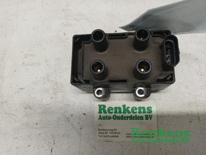Gebruikte Bobine Renault Twingo (C06) 1.2 Prijs € 20,00 Margeregeling aangeboden door Renkens Auto-Onderdelen B.V.