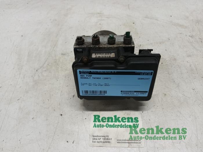 Gebruikte ABS Pomp Renault Twingo (C06) 1.2 Prijs € 60,00 Margeregeling aangeboden door Renkens Auto-Onderdelen B.V.