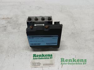 Gebruikte ABS Pomp Mercedes A (W169) 2.0 A-200 CDI 16V 5-Drs. Prijs € 75,00 Margeregeling aangeboden door Renkens Auto-Onderdelen B.V.