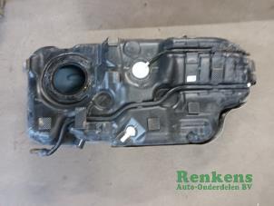 Gebruikte Tank Hyundai Kona (OS) 1.0 T-GDI 12V Prijs € 125,00 Margeregeling aangeboden door Renkens Auto-Onderdelen B.V.