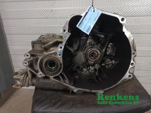 Gebruikte Versnellingsbak Nissan Almera Tino (V10M) 1.8 16V Prijs op aanvraag aangeboden door Renkens Auto-Onderdelen B.V.