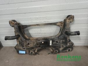 Gebruikte Subframe Fiat 500L (199) 1.6 D 16V Multijet Prijs € 100,00 Margeregeling aangeboden door Renkens Auto-Onderdelen B.V.