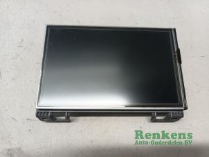 Gebruikte Display Interieur Peugeot 208 I (CA/CC/CK/CL) 1.4 HDi Prijs op aanvraag aangeboden door Renkens Auto-Onderdelen B.V.