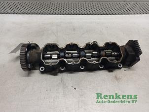 Gebruikte Nokkenashuis Opel Corsa B (73/78/79) 1.4i Prijs € 50,00 Margeregeling aangeboden door Renkens Auto-Onderdelen B.V.