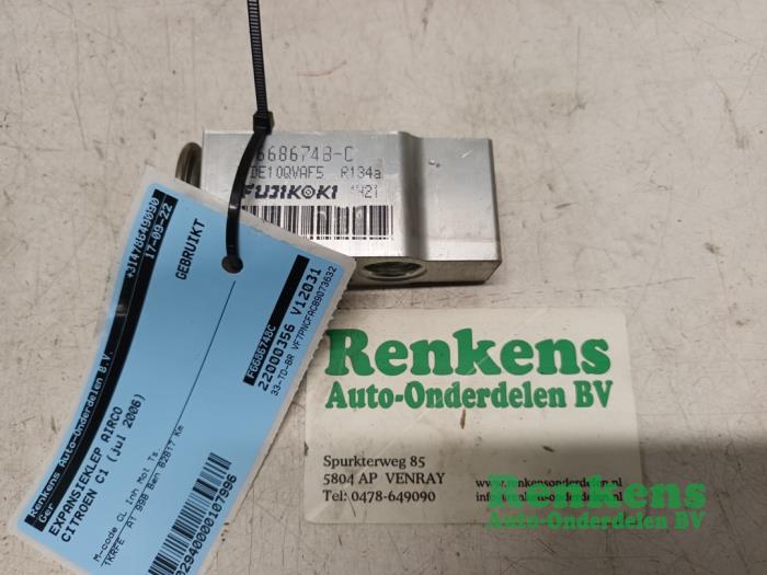 Gebruikte Airco expansieklep Citroen C1 1.0 12V Prijs € 17,50 Margeregeling aangeboden door Renkens Auto-Onderdelen B.V.