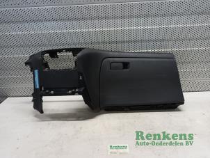 Gebruikte Dashboardkastje Hyundai i20 (GBB) 1.2i 16V Lpi Prijs € 50,00 Margeregeling aangeboden door Renkens Auto-Onderdelen B.V.