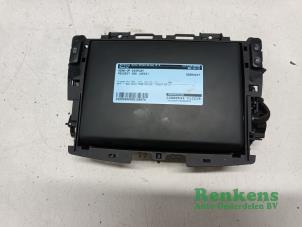 Gebruikte Head-up display Peugeot 308 (4A/C) 1.6 16V THP Autom. Prijs € 190,00 Margeregeling aangeboden door Renkens Auto-Onderdelen B.V.