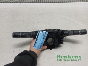 Gebruikte Combischakelaar Stuurkolom Mazda 2 (DE) 1.5 16V S-VT Prijs € 40,00 Margeregeling aangeboden door Renkens Auto-Onderdelen B.V.