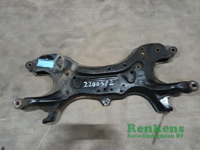 Gebruikte Subframe Toyota Avensis Wagon (T25/B1E) 1.8 16V VVT-i Prijs € 75,00 Margeregeling aangeboden door Renkens Auto-Onderdelen B.V.