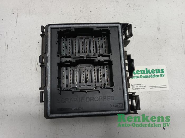 Gebruikte Central electronic module Ford Fiesta 7 1.1 Ti-VCT 12V 85 Prijs € 50,00 Margeregeling aangeboden door Renkens Auto-Onderdelen B.V.